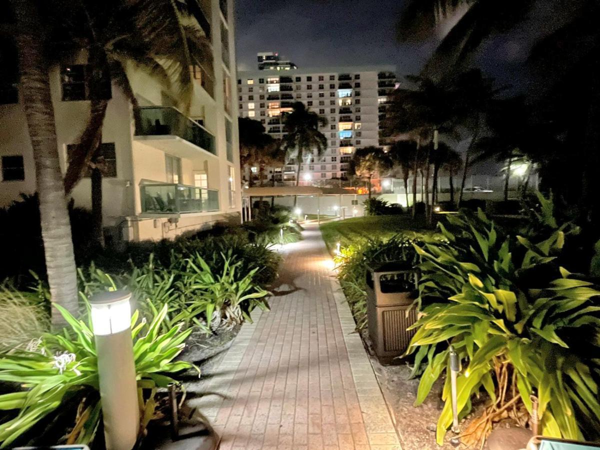 The Tides 2 Bedrooms 9Th Floor We Are On The Beach! Hollywood Exterior foto